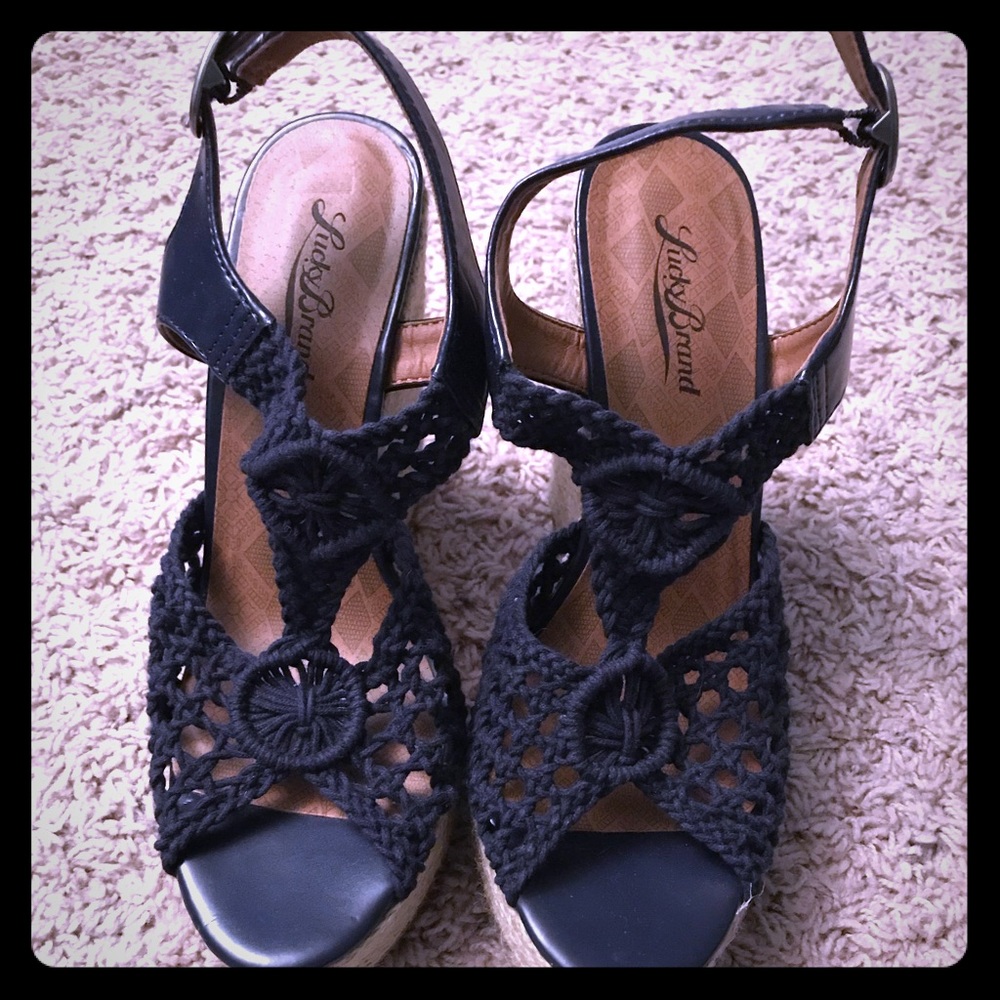 Lucky brand espadrille sandals size 8 - navy